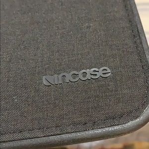 Incase Tensaerlite 15" MacBook Pro Black